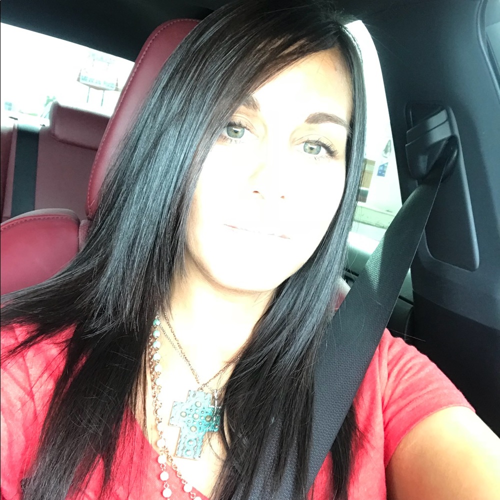 Meet your Posher, Carla